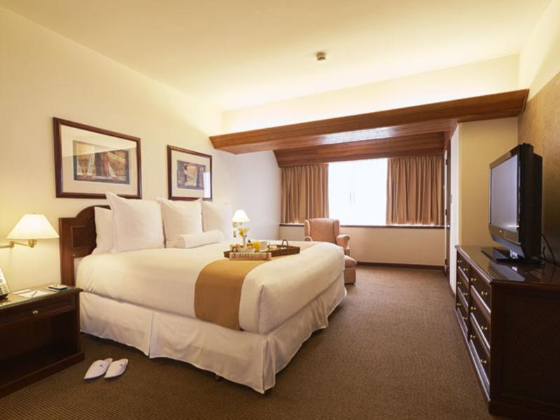 J&A Classic Hotel Lima Exterior photo A room at the Fairmont Banff Springs Hotel